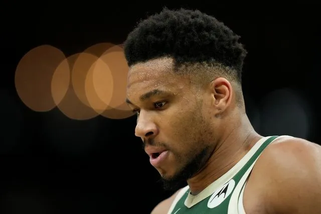 Ιδιοκτήτης των Μιλγουόκι Μπακς Γουες Έντενς: “Ο Αντετοκούνμπο ή θα υπογράψει επέκταση συμβολαίου ή θα τον ανταλλάξουμε”