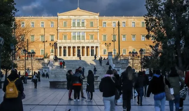 "Καμπανάκι" από την ΕΛΣΤΑΤ: Σε κίνδυνο φτώχειας 896.000 νοικοκυριά