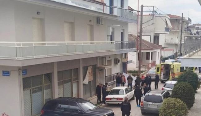 Νεκρός γνωστός τραγουδιστής το μεσημέρι της Κυριακής στην Καρδίτσα - Εντοπίστηκε μαχαιρωμένος