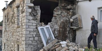 Ήπειρος: Ακατάλληλες 74 κατοικίες μετά τους σεισμούς