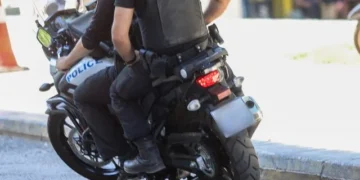 Μεγάλη αστυνομική επιχείρηση για απάτες εκατομμυρίων σε βάρος του ΕΦΚΑ – 22 συλλήψεις, ανάμεσά τους λογιστές, επιχειρηματίες, Tik Toker και πρώην παίκτες ριάλιτι