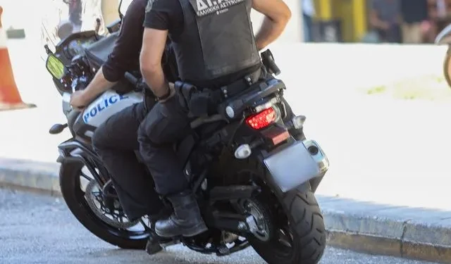 Μεγάλη αστυνομική επιχείρηση για απάτες εκατομμυρίων σε βάρος του ΕΦΚΑ – 22 συλλήψεις, ανάμεσά τους λογιστές, επιχειρηματίες, Tik Toker και πρώην παίκτες ριάλιτι