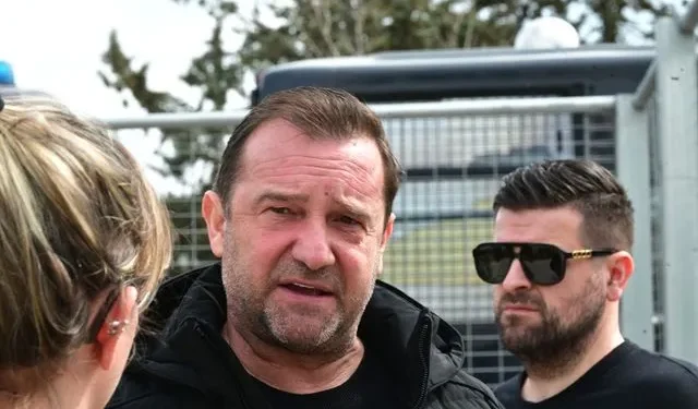 Ανάρτηση Πλακιά για την Δίκη των Τεμπών: "Πριν από τρία χρόνια μπάζωσαν τα παιδιά μας, σήμερα μπάζωσαν κι εμάς"