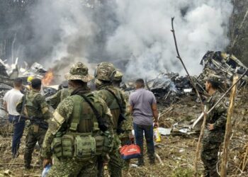 Συντριβή στρατιωτικού αεροσκάφους στην Κολομβία - Τουλάχιστον 66 νεκροί