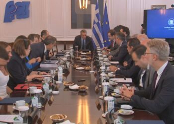 Σήμερα το υπουργικό συμβούλιο για κατώτατο μισθό και για τις διεθνείς εξελίξεις