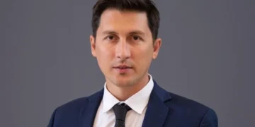 Παύλος Χρηστίδης: “Ανεπαρκής η αύξηση του κατώτατου μισθού”