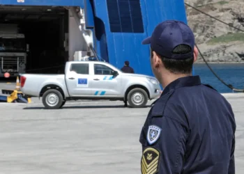 Λήμνος: Νεκρός ο οδηγός του οχήματος που έπεσε στο λιμάνι του Μούδρου