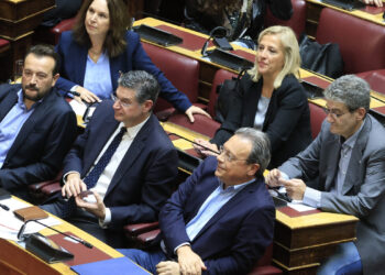 Επίθεση ΣΥΡΙΖΑ στον υπουργό Ναυτιλίας, Βασίλη Κικίλια: «Ποιος χτύπησε το ελληνικό τάνκερ στο Νοβοροσίσκ; – Γιατί η κυβέρνηση δεν κατονομάζει την Ουκρανία;»