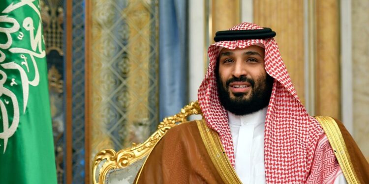 Η Σαουδική Αραβία εξετάζει την άμεση εμπλοκή της στον πόλεμο κατά του Ιράν