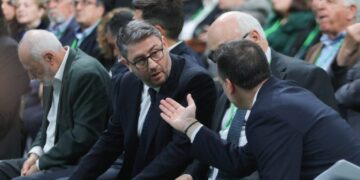 Συνέδριο ΠΑΣΟΚ: Ψηφίστηκαν ομόφωνα οι αλλαγές σε πρόγραμμα και πολιτικές θέσεις