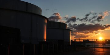 Νέα αύξηση στη τιμή του πετρελαίου - Το βαρέλι WTI ξεπέρασε πάλι τα 100 δολάρια, ενώ του Brent τα 116