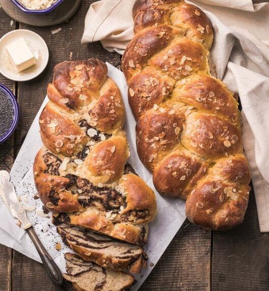 11 μυστικά για λαχταριστά τσουρέκια του Πάσχα