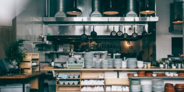 Εξοπλισμός Εστίασης & Ξενοδοχείων: Η Βάση για Ποιοτικές Υπηρεσίες Φιλοξενίας