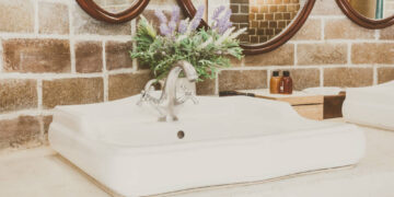 Επικαθήμενος, Κρεμαστός ή Ένθετος Νιπτήρας Μπάνιου; Τα Υπέρ και τα Κατά