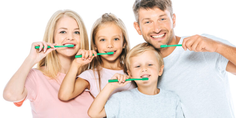 Το χαμόγελο και η υγεία μας: Πώς η σύγχρονη οδοντιατρική αλλάζει την καθημερινότητά μας