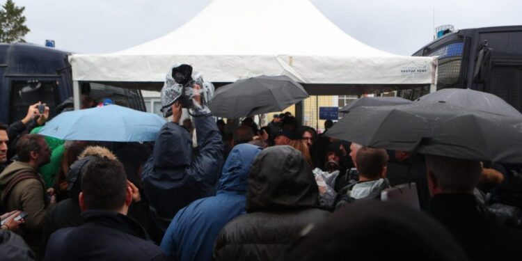 Η Δίκη για τα Τέμπη διακόπτεται για τη Μ. Δευτέρα - Η εισαγγελέας πρότεινε την απόρριψη του αιτήματος για κάμερες