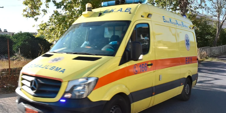 Σοβαρό τροχαίο στην Καστοριά: Μεθυσμένος ηλικιωμένος οδηγός χτύπησε διανομέα με το ΙΧ του