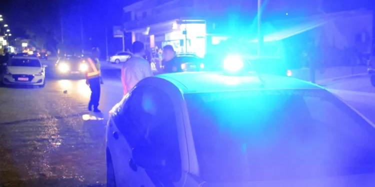 Γλυφάδα: Συνελήφθησαν δύο νεαροί που μαχαίρωσαν και έκλεψαν 19χρονο έξω από το σπίτι του