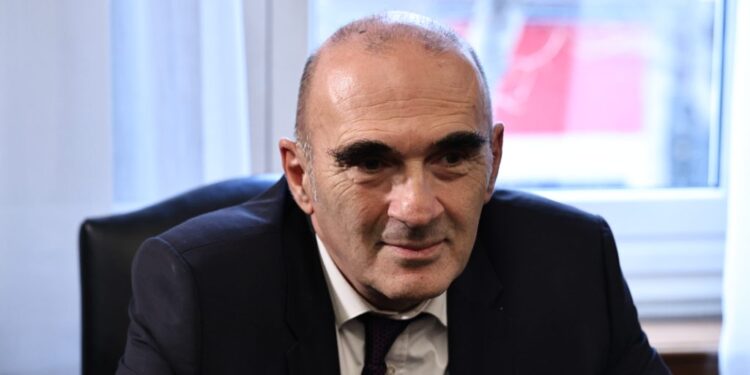 Δικηγορικοί Σύλλογοι κατά της Ζωής Κωνσταντοπούλου για τη στάση της στη δίκη για τα Τέμπη