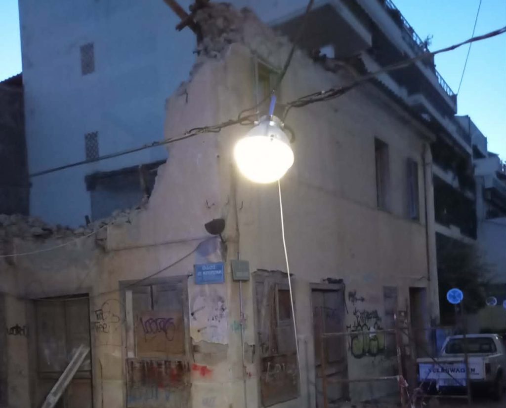 Σπίτι κατέρρευσε στο κέντρο της Χαλκίδας 