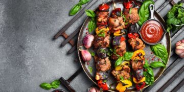 Ποια λαχανικά συνδυάζονται καλύτερα και ωφελούν περισσότερο με το κρέας