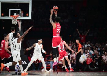 Euroleague: Ο Ολυμπιακός νίκησε με 102-88 τη Ρεάλ στο ΣΕΦ και έμεινε μόνος στην κορυφή