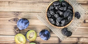 Αποξηραμένα δαμάσκηνα: Βοηθούν στη δυσκοιλιότητα, αλλά προσφέρουν και πολλά άλλα οφέλη