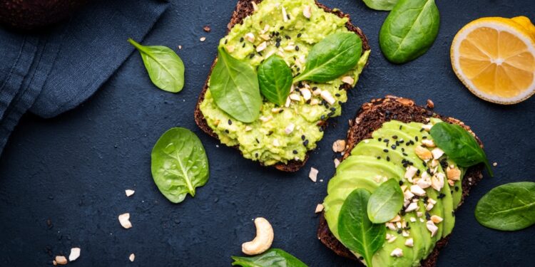 Οι καλύτερες επιλογές για πρωινό που «ρίχνουν» την πίεση