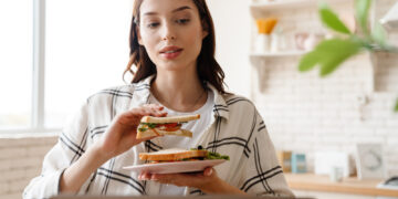 Υγιεινά σνακ με λίγες θερμίδες για το γραφείο