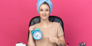 Beauty routine για γυναίκες με περιορισμένο χρόνο: 10 λεπτά την ημέρα αρκούν