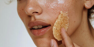 Οδηγός για σωστή απολέπιση χωρίς να τραυματίσεις το δέρμα σου