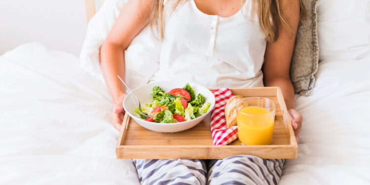 Τι να φας πριν τον ύπνο χωρίς να πάρεις κιλά