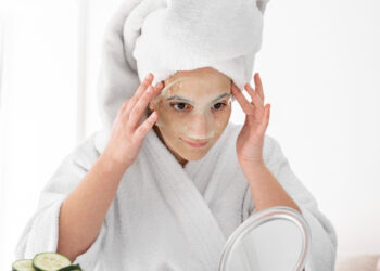 Πόσο συχνά πρέπει να κάνεις καθαρισμό προσώπου και γιατί