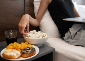 Carbohydrates at night: Are they forbidden or not?