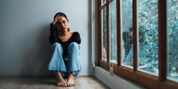 Πώς να ξεπεράσετε έναν χωρισμό χωρίς να καταρρεύσετε