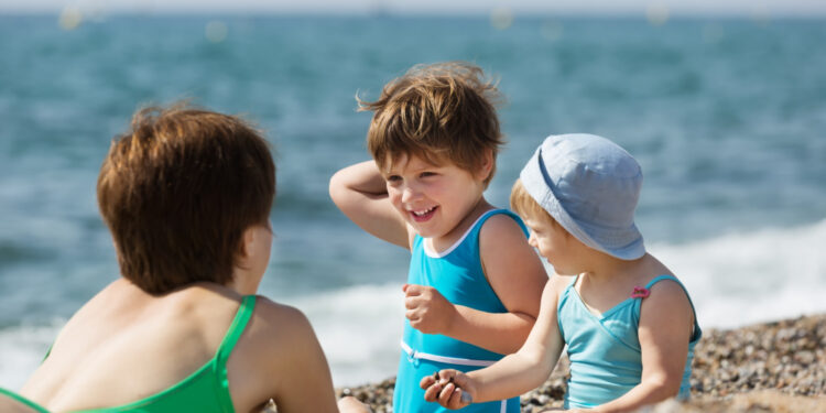 Αντηλιακή προστασία σε παιδιά