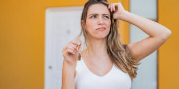 Γυναικεία τριχόπτωση: τι πρέπει να γνωρίζετε