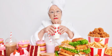 Πόσο κακό είναι τελικά το junk food;