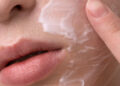 Ο πλήρης οδηγός για skincare layering χωρίς συγκρούσεις δραστικών συστατικών
