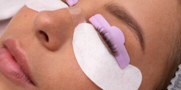 Lash lift ή extensions;