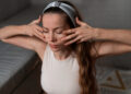 Face yoga: βοηθάει;