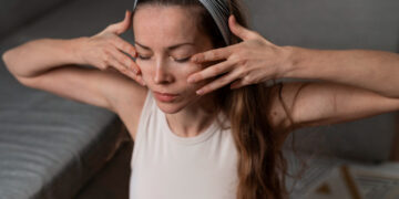 Face yoga: βοηθάει;