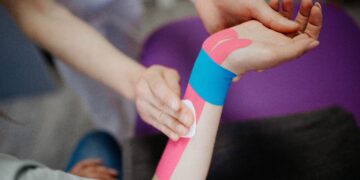 Κινησιοθεραπεία: Τι Είναι, Πότε Εφαρμόζεται και Πώς Συμβάλλει στην Αποκατάσταση
