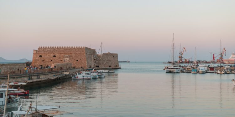 Discover Heraklion’s Museums by Car