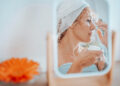 Τι πρέπει να αλλάξετε στη skincare ρουτίνα σας ανά εποχή