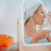 Τι πρέπει να αλλάξετε στη skincare ρουτίνα σας ανά εποχή